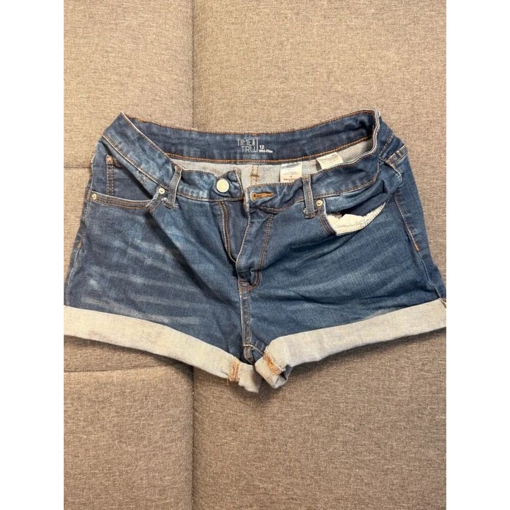 Time and Tru Mid-Rise Cuffed Denim Shorts - Size 12